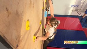 На занятия скалолазанием в завьяловской школе записываются целыми классами