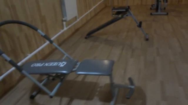 Видео обзор тренажерного зала в котором я занимаюсь. 