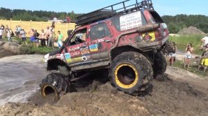 Разрываем зачетную Ямищу Бигфутами котлетами ОГОНЬ off-road  4x4 Big Foot in Deep Mud