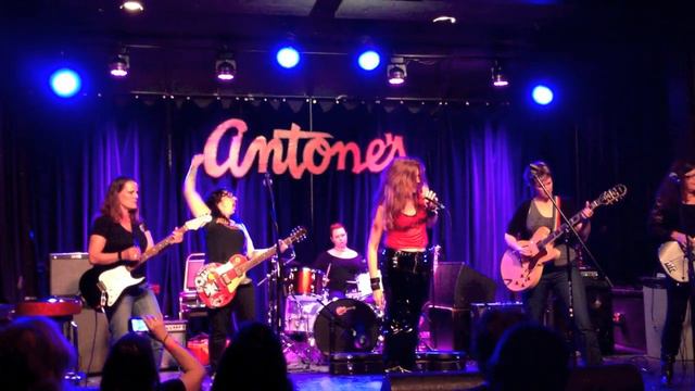 TNT - by Menace at Girl Guitar Showcase смотреть онлайн