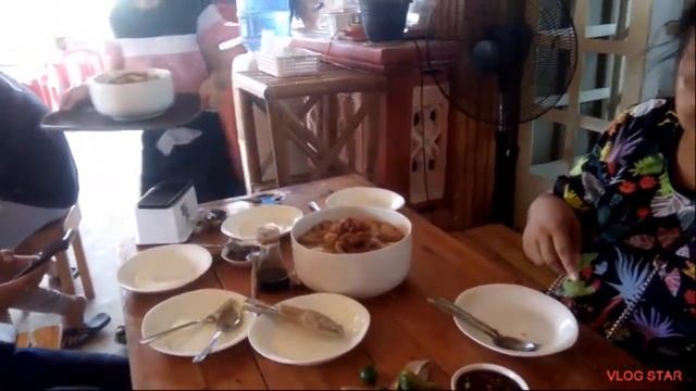 Lomi eating para mag meeting // #adayinmylife