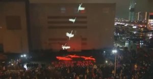 😢⚡На акции памяти у «Крокуса» прозвучала песня «Журавли».⚡🙏