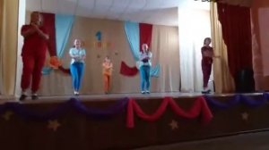 Танец под песню "Мама я танцую"
