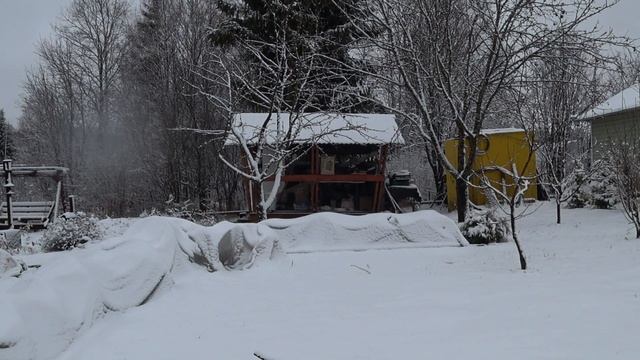 Наконец-то мы на даче. Наказала мужа, отправила на исправительные работы. смотреть онлайн