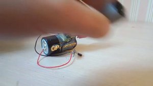 Как из ботарейки и из моторчика сделать вентилятор
