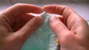 ВЯЖЕМ МОДНЫЙ АКСЕССУАР СНУД "С УГОЛКОМ" ИЗ ПРЯЖИ ПУХ НОРКИ.