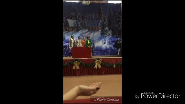 Моя ёлка в школе.    Сценка "Рукавичка". смотреть онлайн