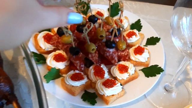 Праздничный Стол на День Рождения Мамы