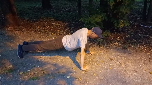 "СЛАБЕНЬКИЙ ОН!" , "ДОХЛЯЧОК!", "ГЕЙ!" смотреть онлайн