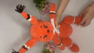 Игрушки крючком из плюшевой пряжи. Белочка, тигрёнок, мишка, зайка, собачка хаски.Обзор игрушек.