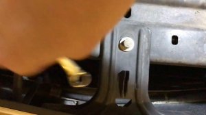 Mercedes W212 | Remove Front Grille