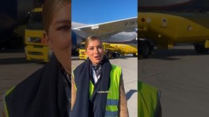 Стоит ли сейчас идти в авиацию? ?Как бортпроводники проводят время в командировке? #стюардесса