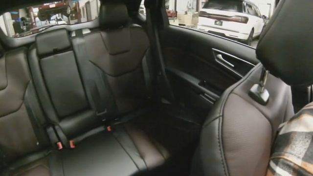 2020 Star White Ford Edge Titanium AWD FT6820 Motor Inn Auto Group смотреть онлайн