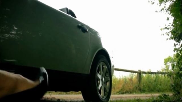 [ТРЕШ ОБЗОР] фильма MAЛЕHЬKИE MИЛЫE TBAPИ (или Очень злые кролики)