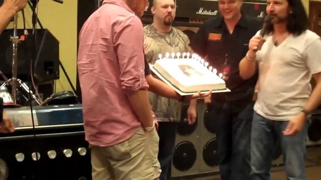 Kiss drummer Eric Singer's 54th Birthday at The 2012 Indy Expo смотреть онлайн