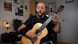 Bach: Prelude, BWV 999 and Bourrée, BWV 996 (Tariq Harb, guitar)