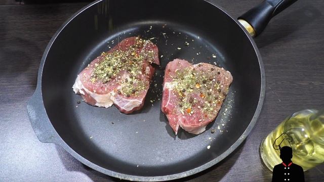 КАК ПРИГОТОВИТЬ СОЧНЫЙ И ВКУСНЫЙ СТЕЙК? ОЧЕНЬ ПРОСТО | Рецепт Стейка | Амурский Кулинар | YouTube