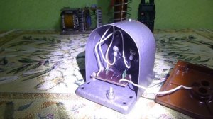 Индикатор напряжённости поля