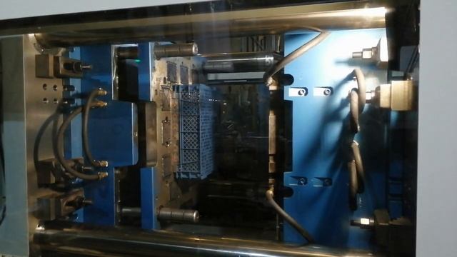 Производство ящика из пластмассы для грибов смотреть онлайн