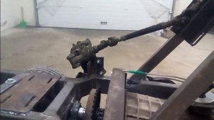 Минитрактор. Рулевое управление сделано.