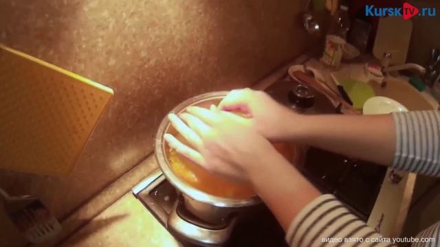 День повара в Курске - блогеры доверяют старинным рецептам смотреть онлайн