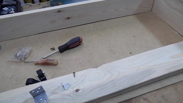 Выдвижные ящики на колесах для мастерской. смотреть онлайн