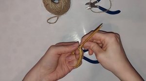 МК "Кулон" из бумажной лозы