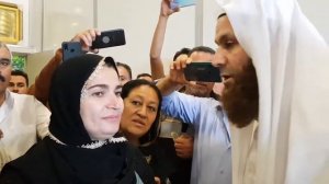 Коран чудеса и шифа Она говорит сейчас.шайх мали али курди Ирак.She is talking now.باذن الله تعالى