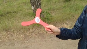 Бумеранг трехлопастной _ Как запускать бумеранг на улице.mp4