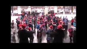 ПЕРВОКЛАССный новогодний флешмоб от учеников Базовой школы