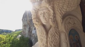 Крым Бахчисарай Свято-Успенский мужской монастырь в скале