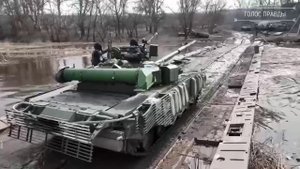 Северный Донец. Украина. Понтонная переправа. Форсирование реки ВС РФ.