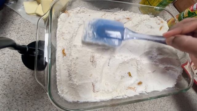 Peach Cobbler Dump Cake смотреть онлайн