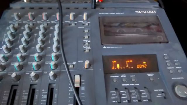 Tascam Portastudio 424 Mk2 смотреть онлайн