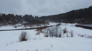 Открытая вода на реке Быстрице у плотины в конце января.