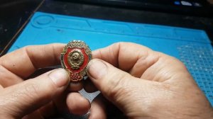 значок отличник милиции