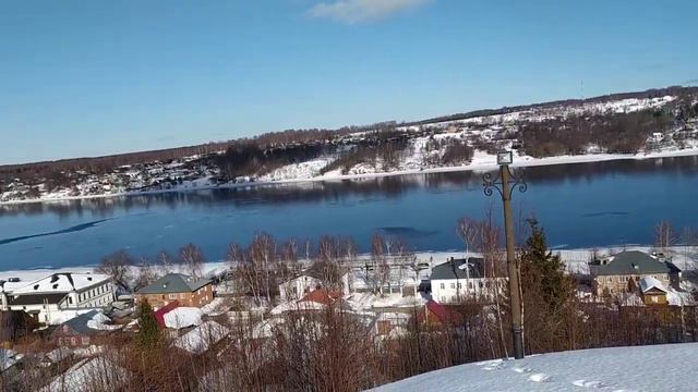 Вид на Волгу с горы Левитана