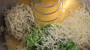 Суфле из брокколи и двух видов сыра