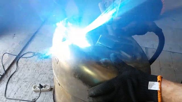 Нержавеющая бочка для летнего душа смотреть онлайн