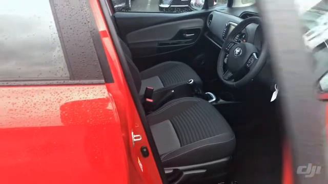 2019 Toyota Yaris 1.0 Petrol Demo смотреть онлайн