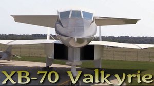 Самый быстрый в мире бомбардировщик XB-70 Valkyrie, так и не принявший на борт ни бомб, ни ракет.