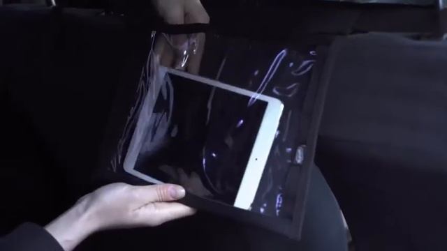 Держатель для планшета в автомобиль