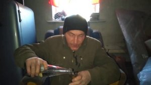 Так русский пьет водочку