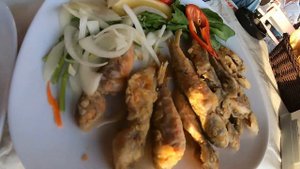 Рыбный ресторан в Стамбуле без туристов ? Шикарные морепродукты! Закат в Стамбуле и кусачая чайка!!