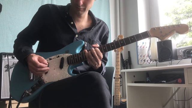 Stratocaster vs Jazzmaster vs Mustang смотреть онлайн