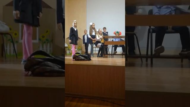 Сказка"Вытягиваем Репкина" 5—Г класс г.Ялта смотреть онлайн