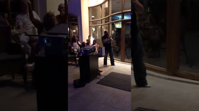 Karaoke at Palm Royale Hotel Soma Bay смотреть онлайн