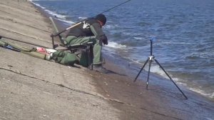 Маленький фрагмент рыбалки на дамбе Матырского водохранилища.