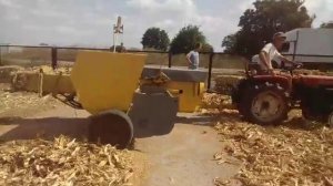 Пресс подборщик тюкуем кукурузу!Да-да кукурузу!