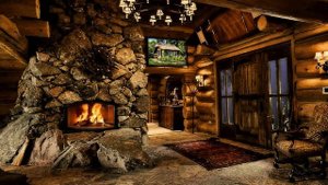 Уютный деревенский интерьер с камином | Гроза за окном набирает обороты
